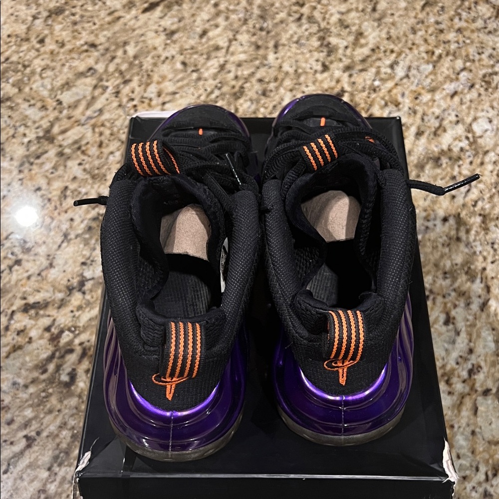 Foamposites Phoenix Suns, Purple and Black Sneakers with Orange Accents - Picture 4 of 5